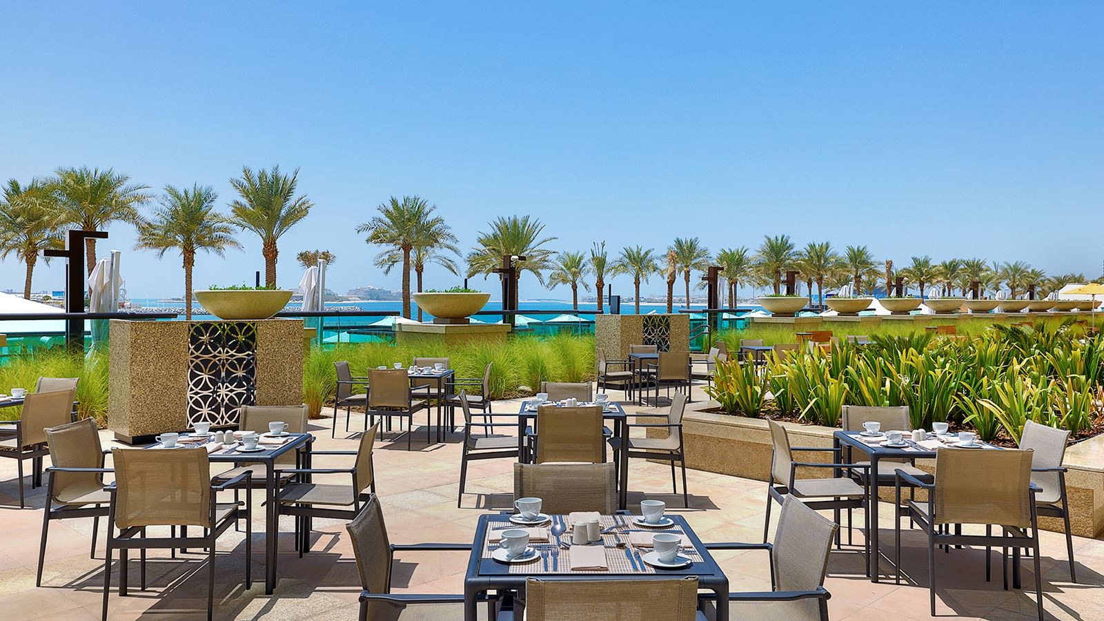 restaurants-allday-dining-restaurant