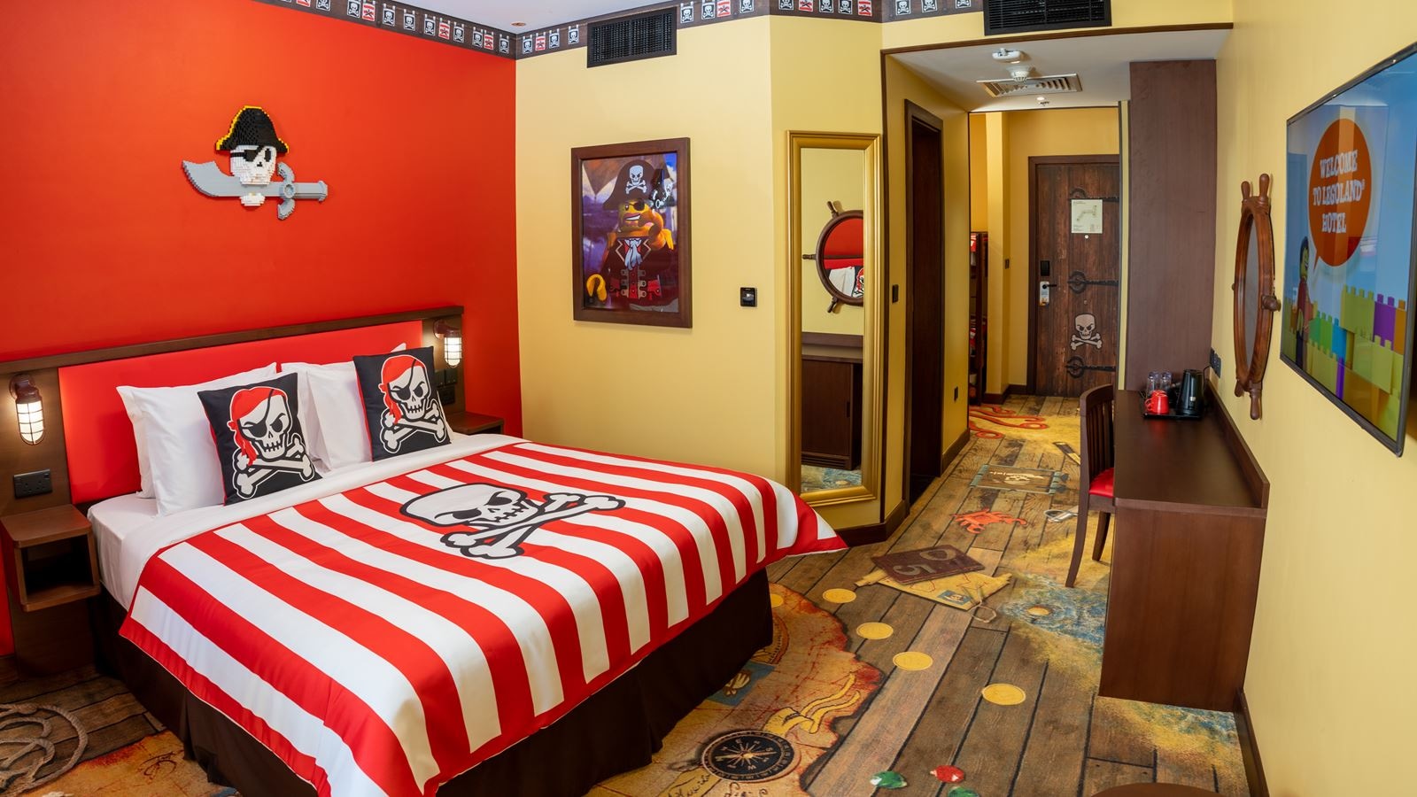 rooms-run-of-the-house-themed-room