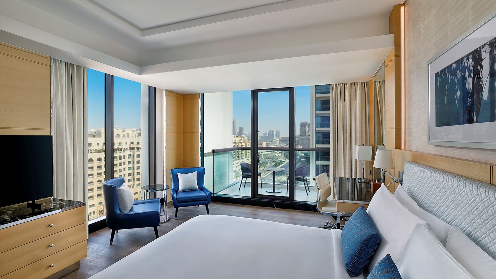 rooms-palm-deluxe-king