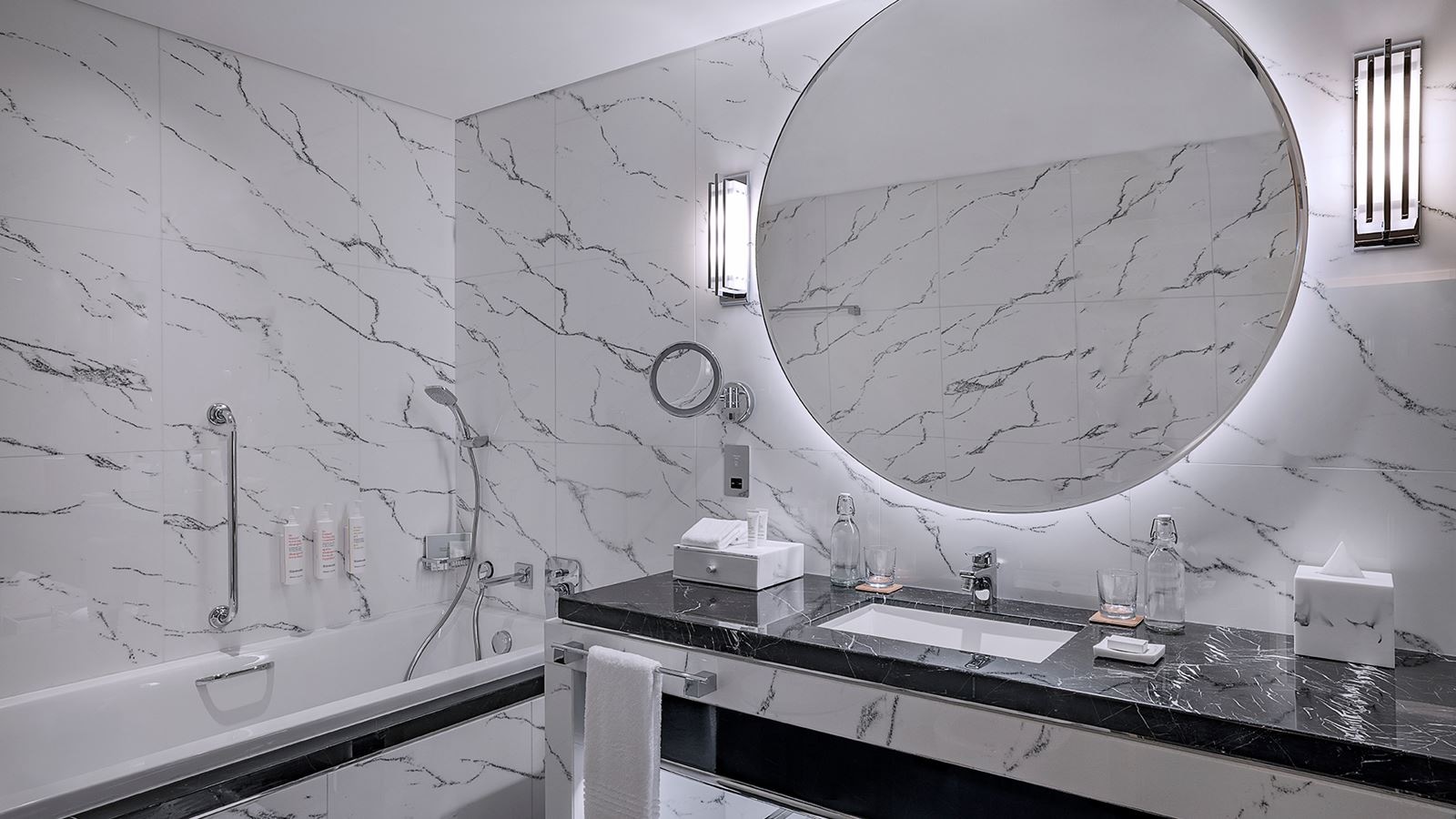 rooms-m-club-room-king