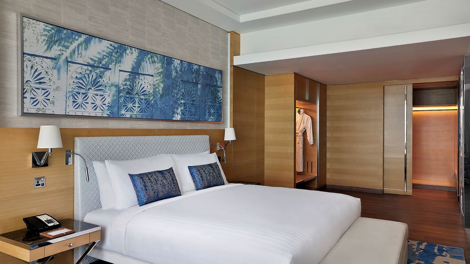 rooms-executive-suite