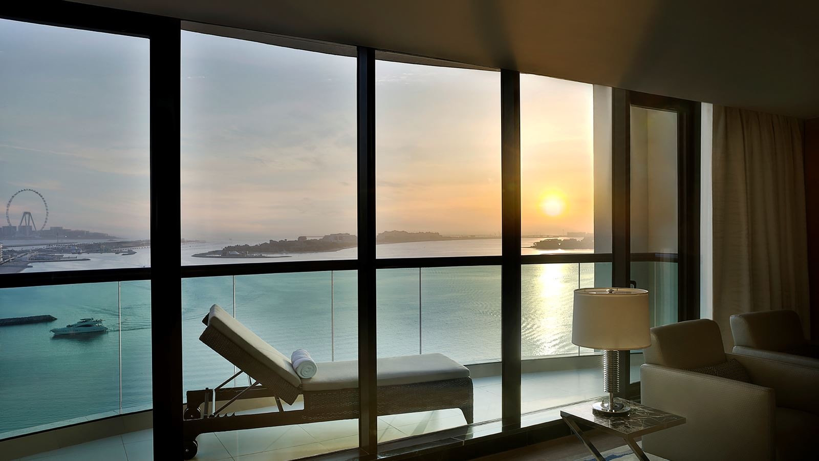 rooms-executive-suite