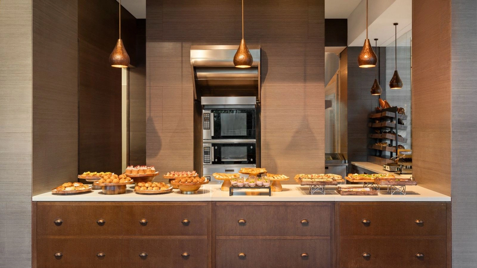 restaurants-the-bakery-club