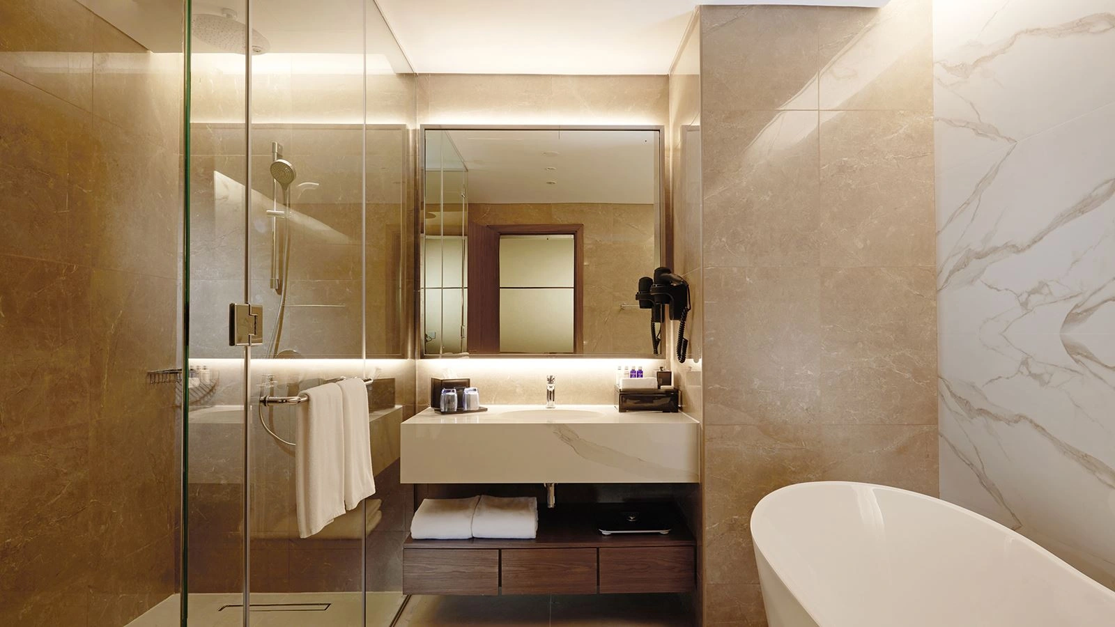 rooms-executive-suite-sea-view