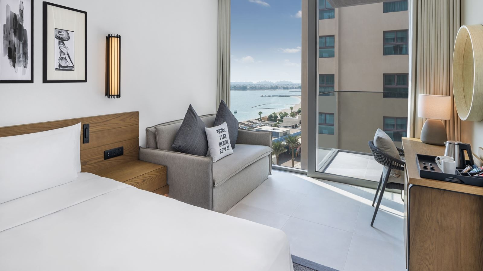 rooms-superior-room-partial-sea-view