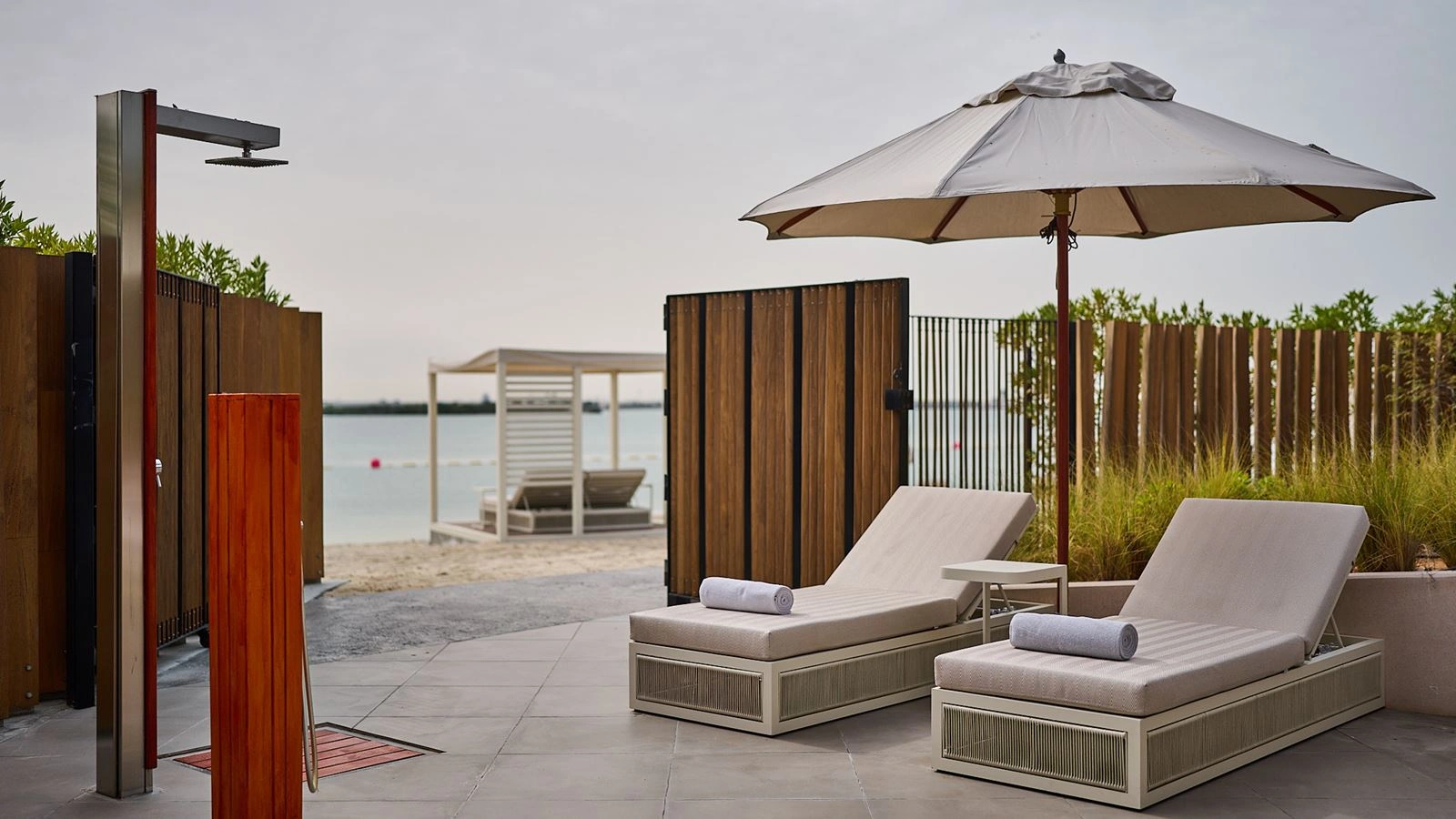 rooms-one-bedroom-beach-villa