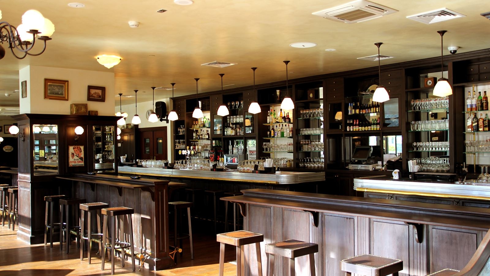 restaurants-belgian-cafe-restaurant