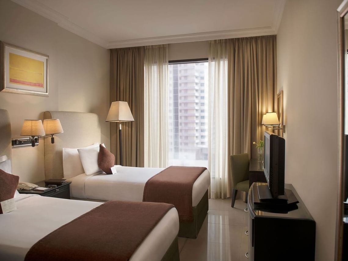 rooms-two-bedroom-apartment-city-view