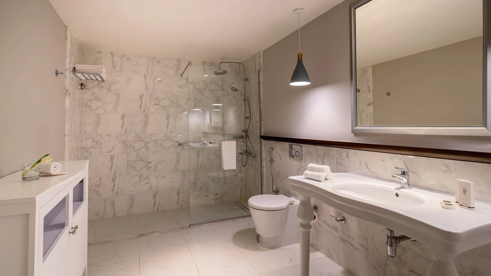 rooms-deluxe-garden-room