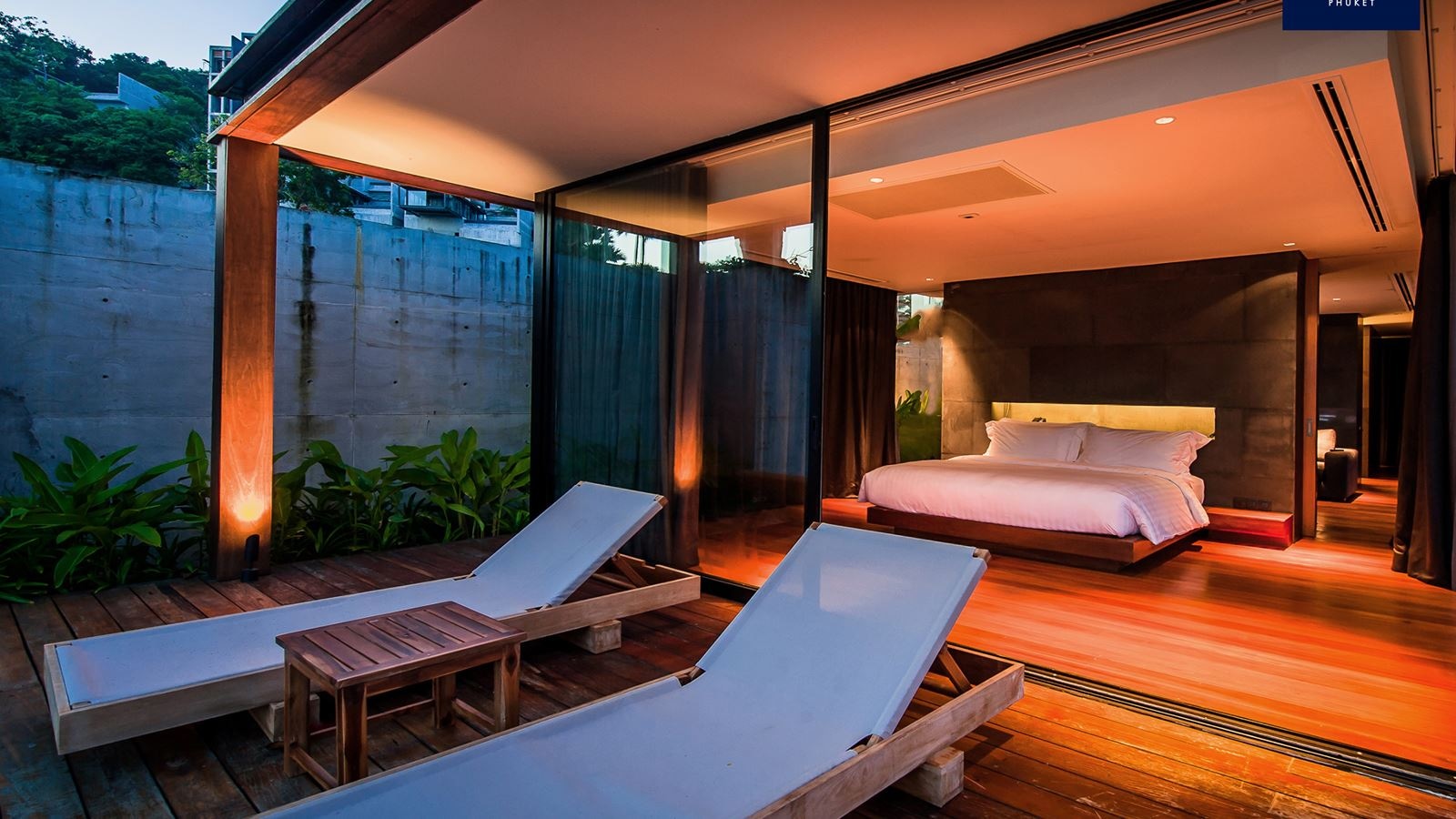 rooms-one-bedroom-beachfront-pool-villa