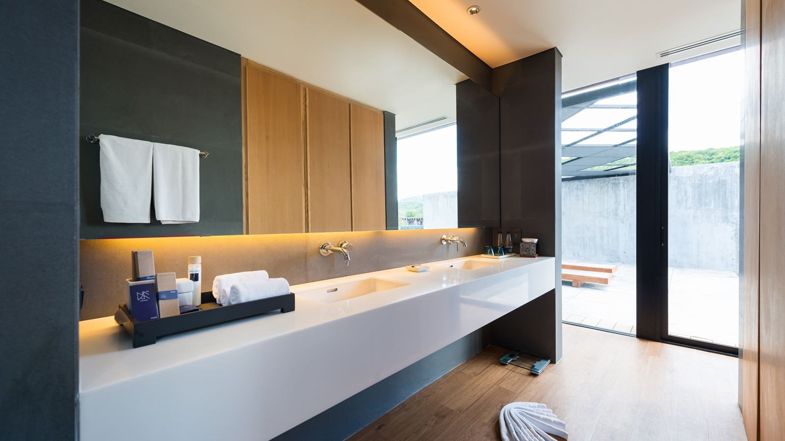 rooms-one-bedroom-pool-villa-partial-sea-view