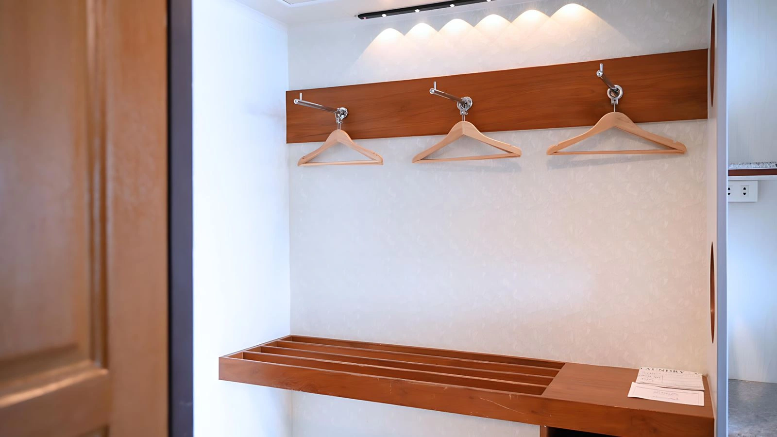 rooms-deluxe-ocean-view-park-wing