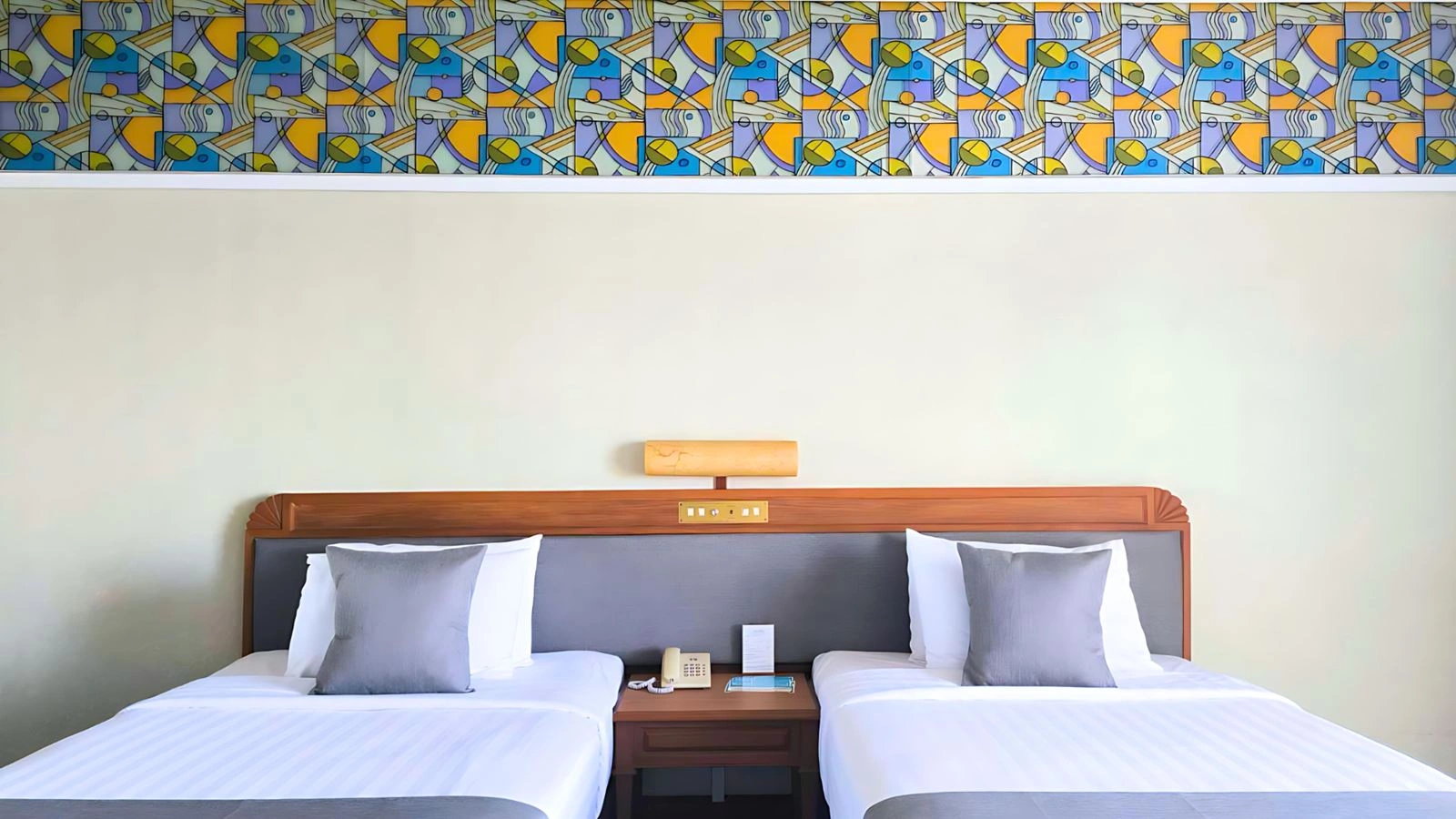 rooms-superior-city-view-park-wing