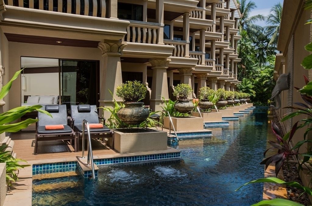 rooms-superior--pool-access
