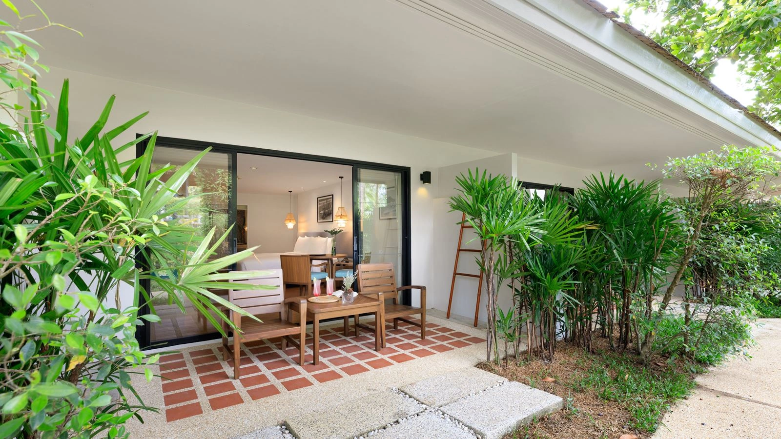 rooms-premier-garden-terrace