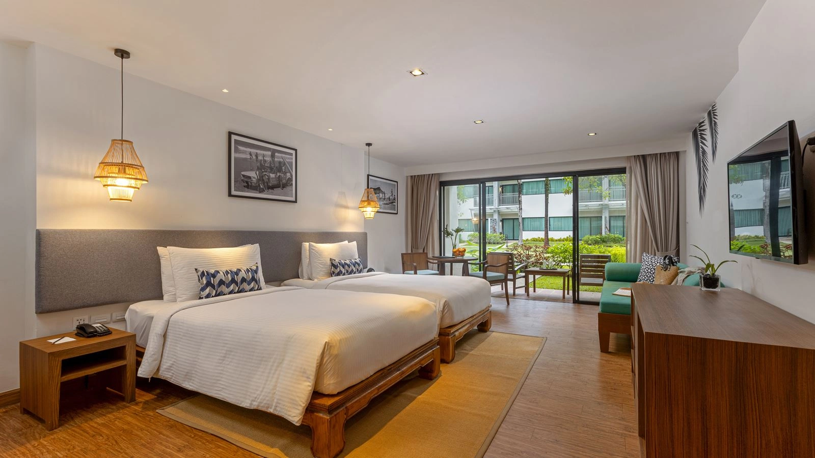 rooms-premier-garden-terrace