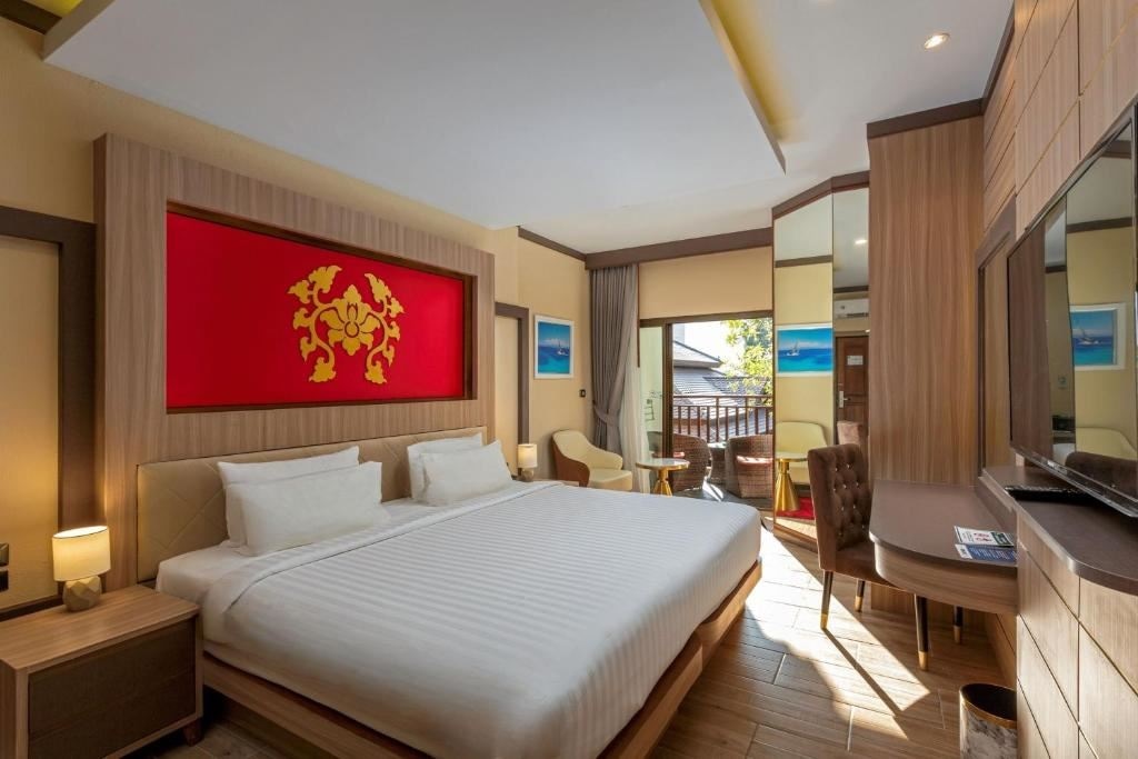 rooms-deluxe-balcony-king-garden-view