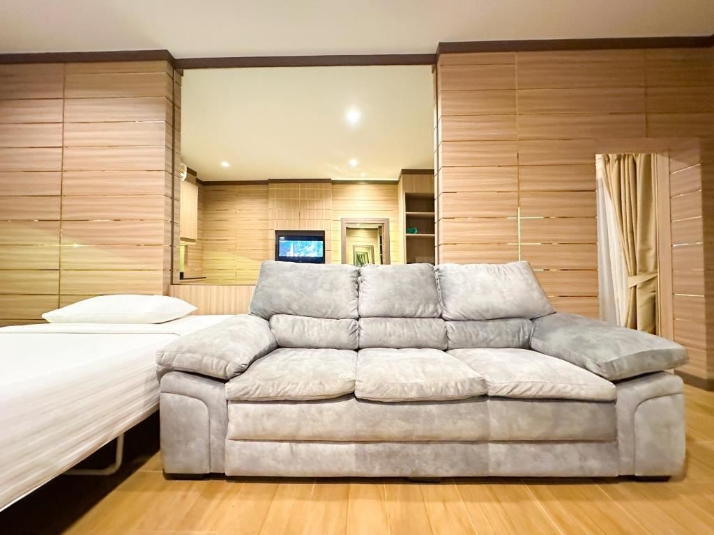 rooms-family-premium-balcony