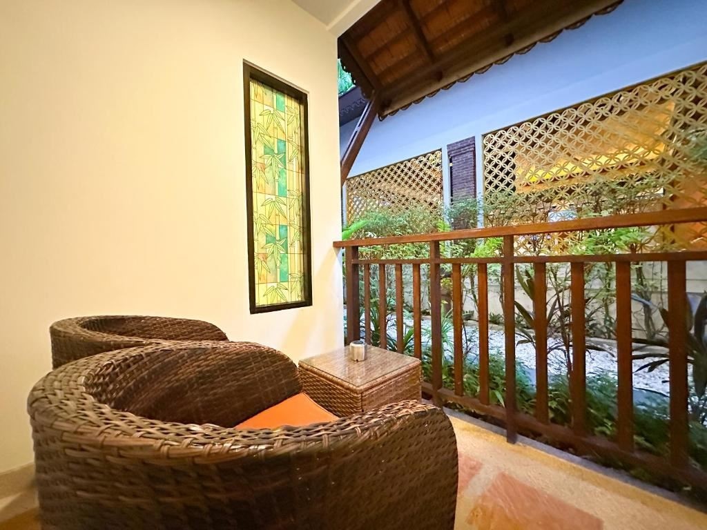 rooms-family-premium-balcony