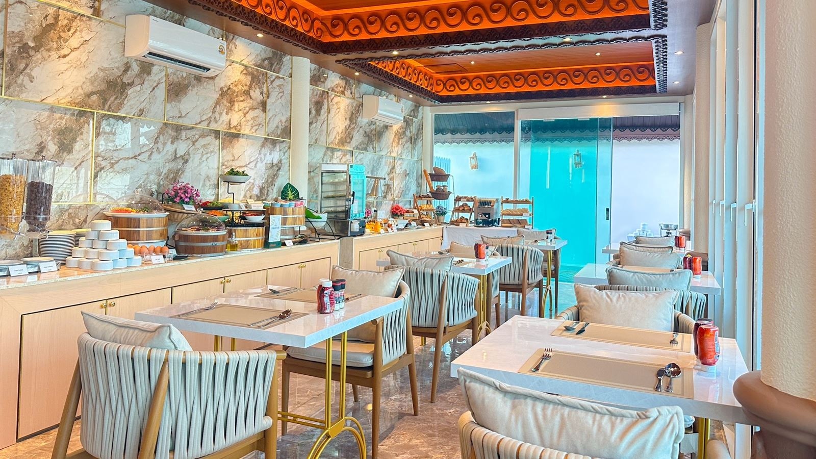 restaurants-restaurant