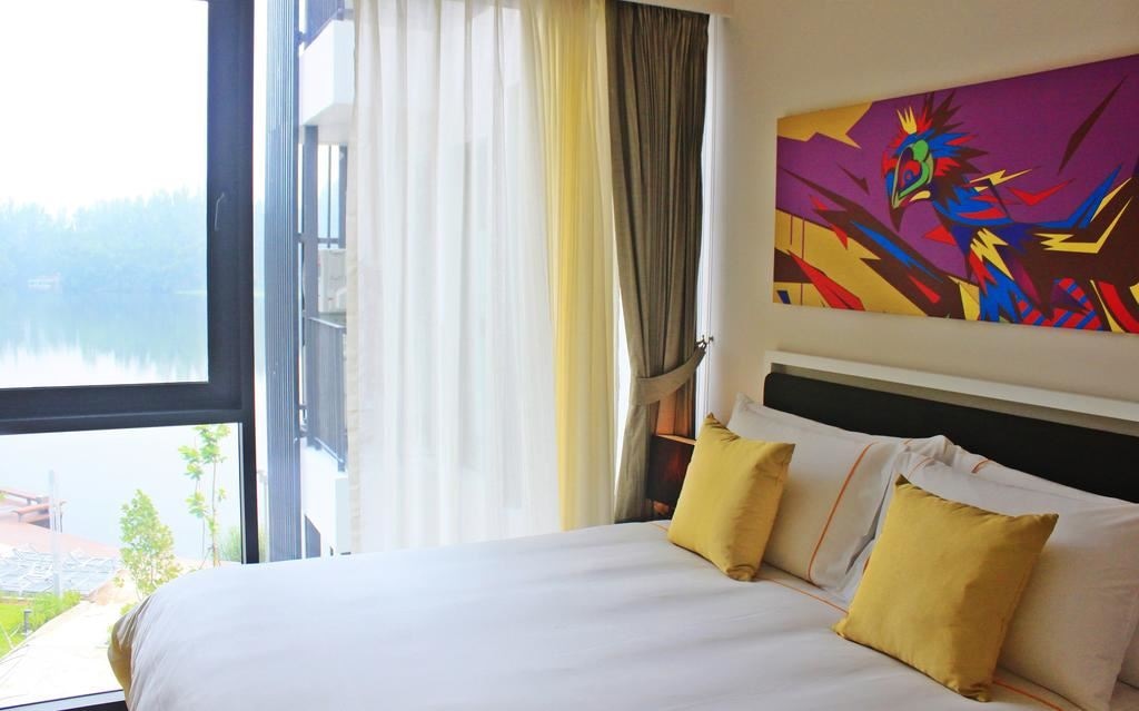 rooms-1-bedroom-loft