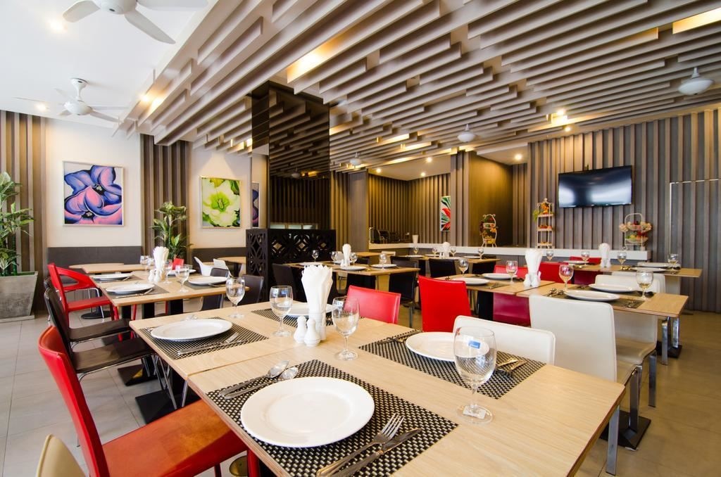 restaurants-restaurant