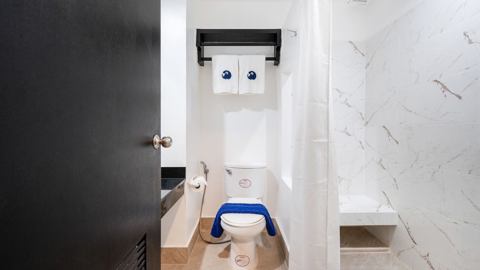 rooms-koko-mate room-for-2-person-twin-x-2bed-30sqm