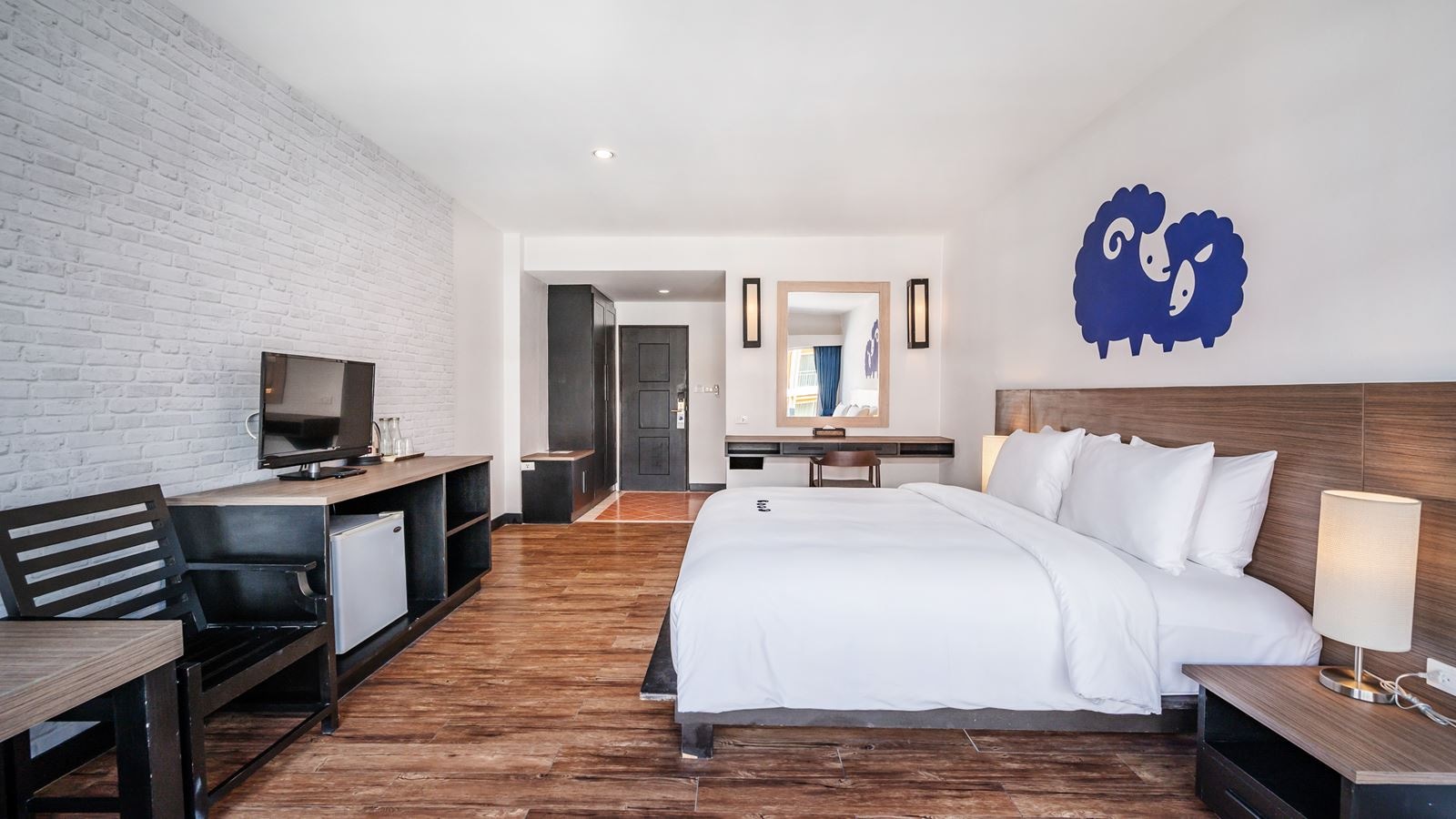 rooms-koko-couple room-for-2-person-one-king-bed-30sqm