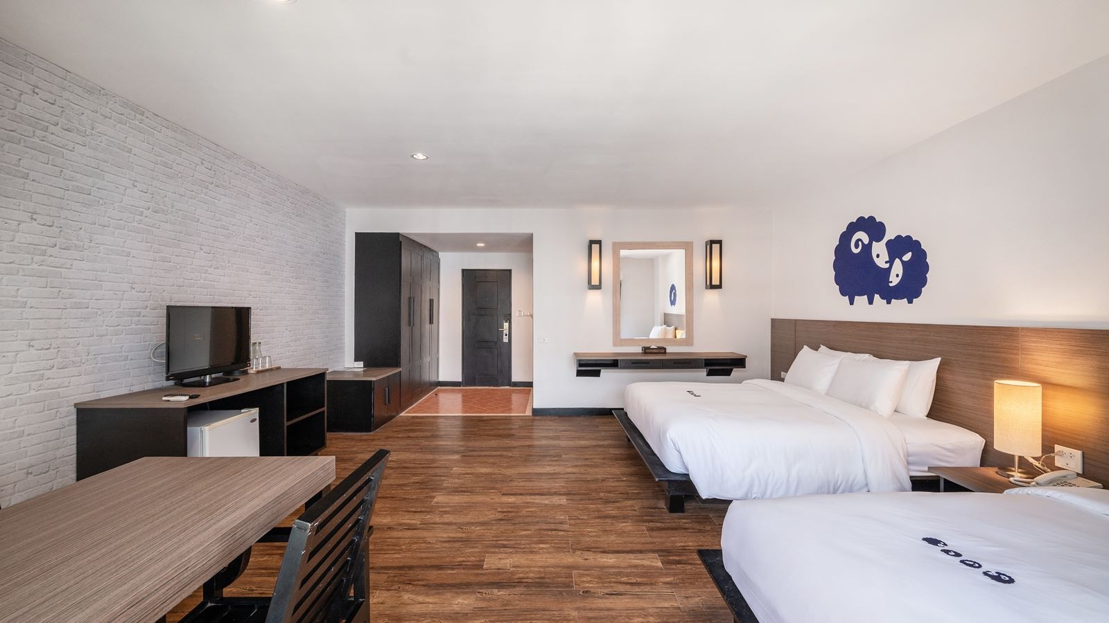 rooms-koko-family room-for-3-person-one-king-bed-+-one-single-bed-40sqm