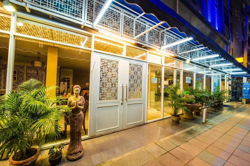 general-main-building