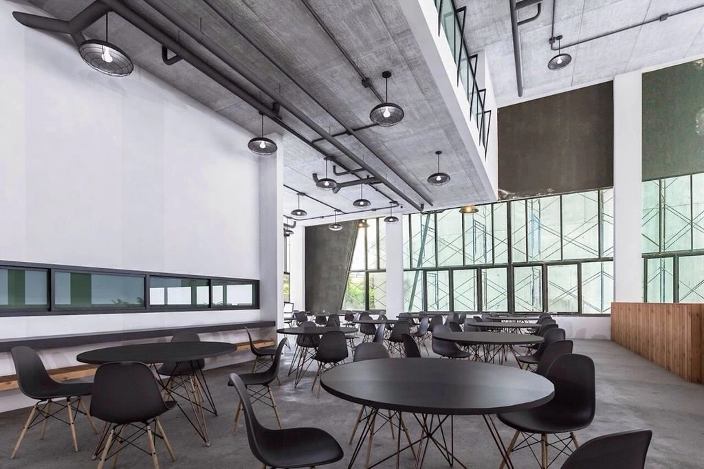 restaurants-restaurant