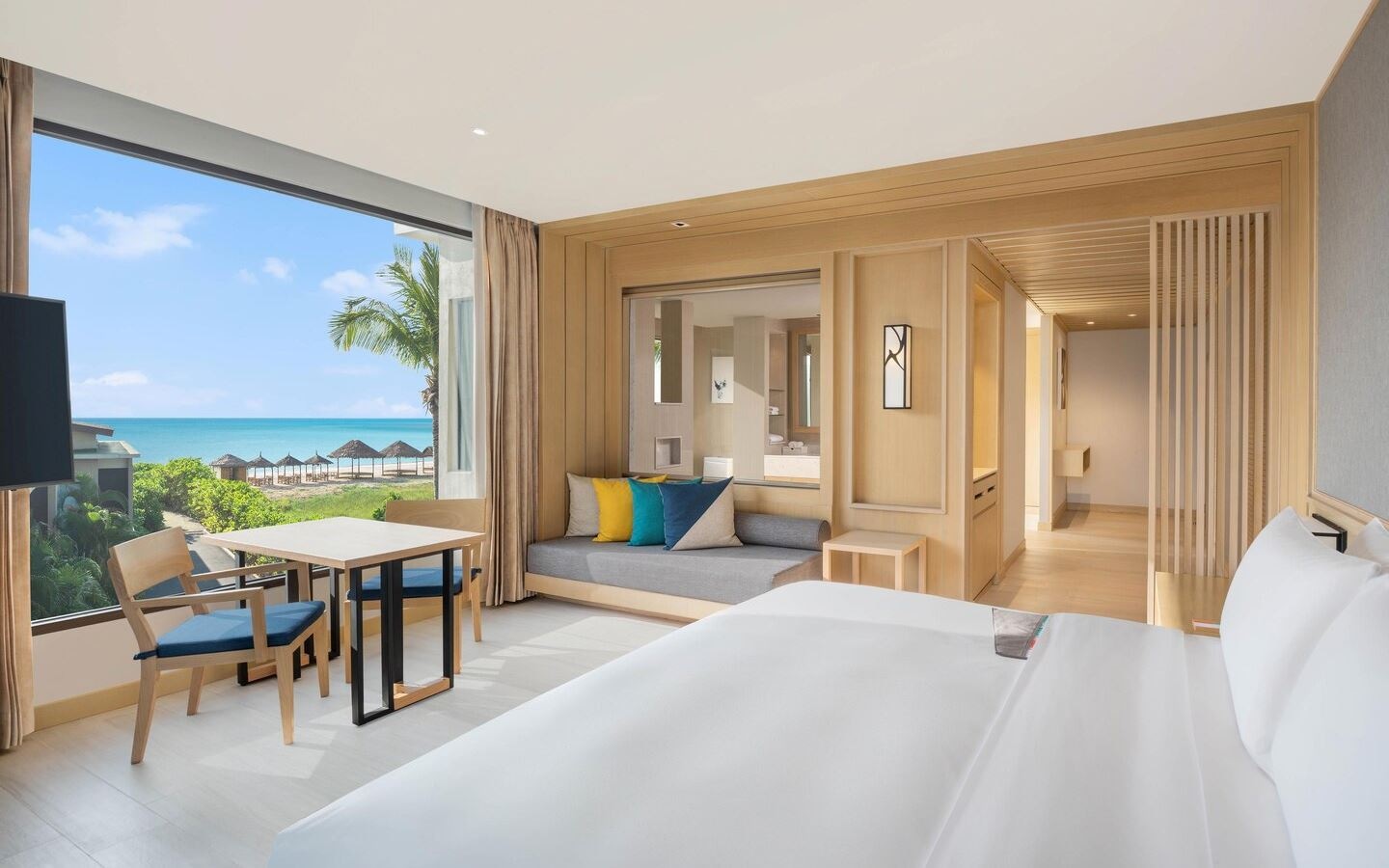 rooms-studio-pool-view-2nd-chd-share-bed