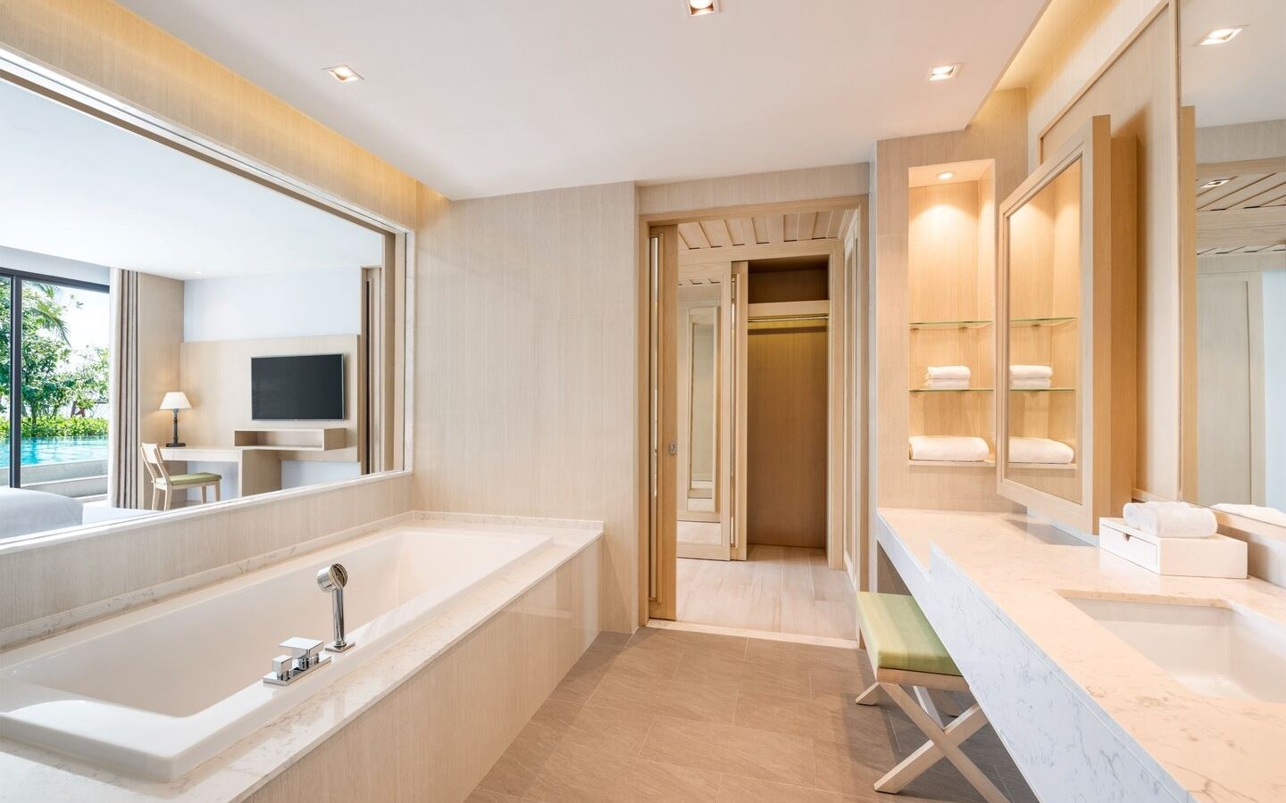 rooms-one-bedroom-suite-2nd-chd-share-bed