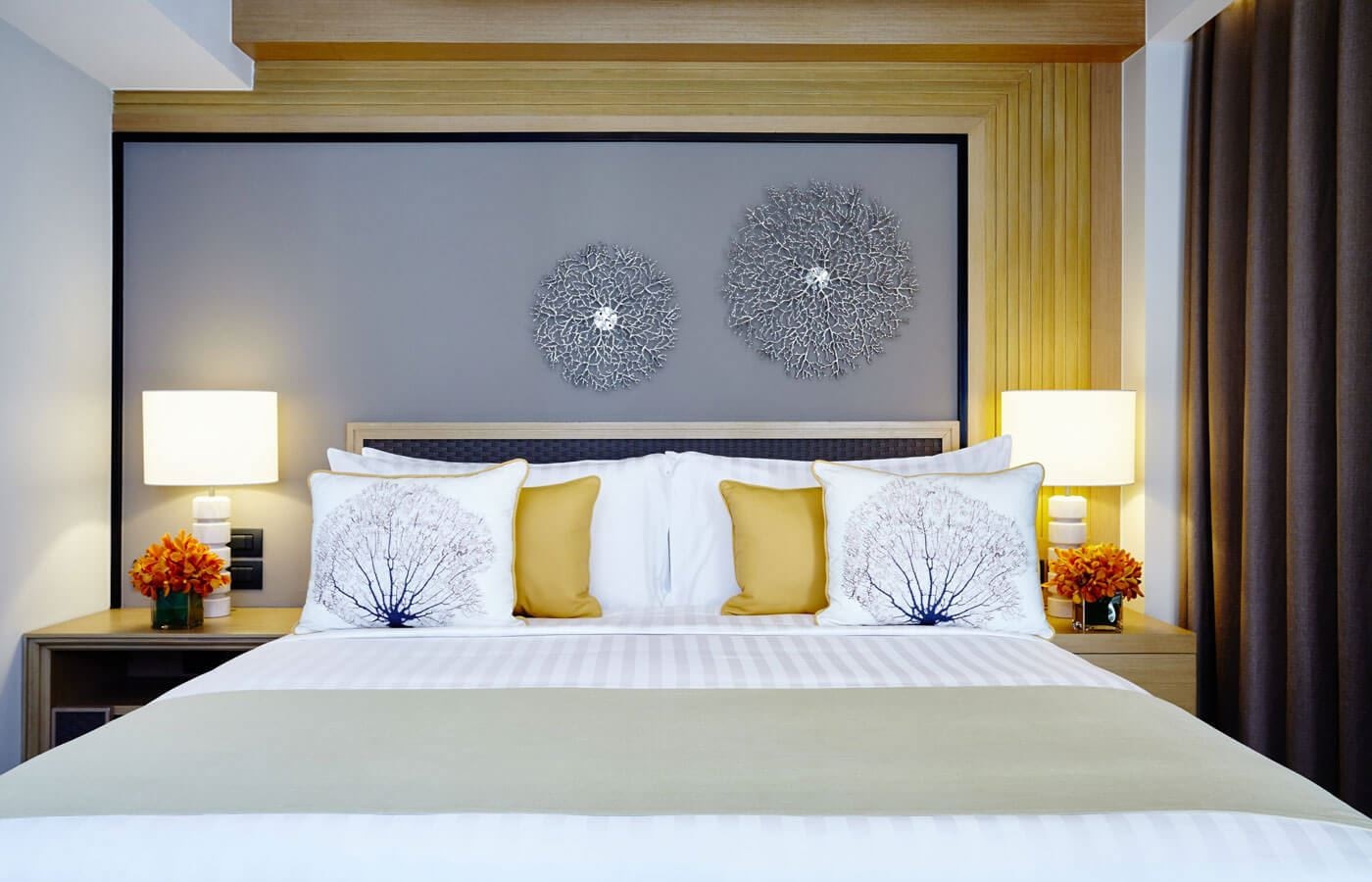 rooms-two-bedroom-suite-ocean-coral-lounge