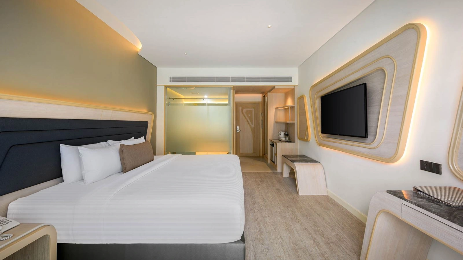 rooms-amora-superior-pool-side