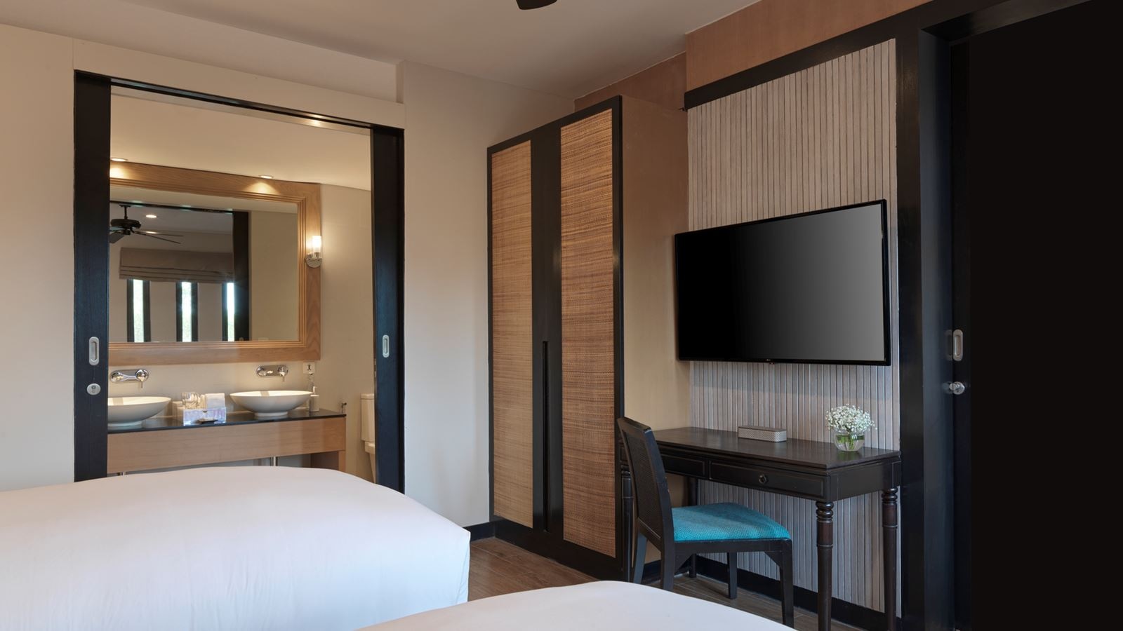 rooms-two-bedroom-mai-khao-suite