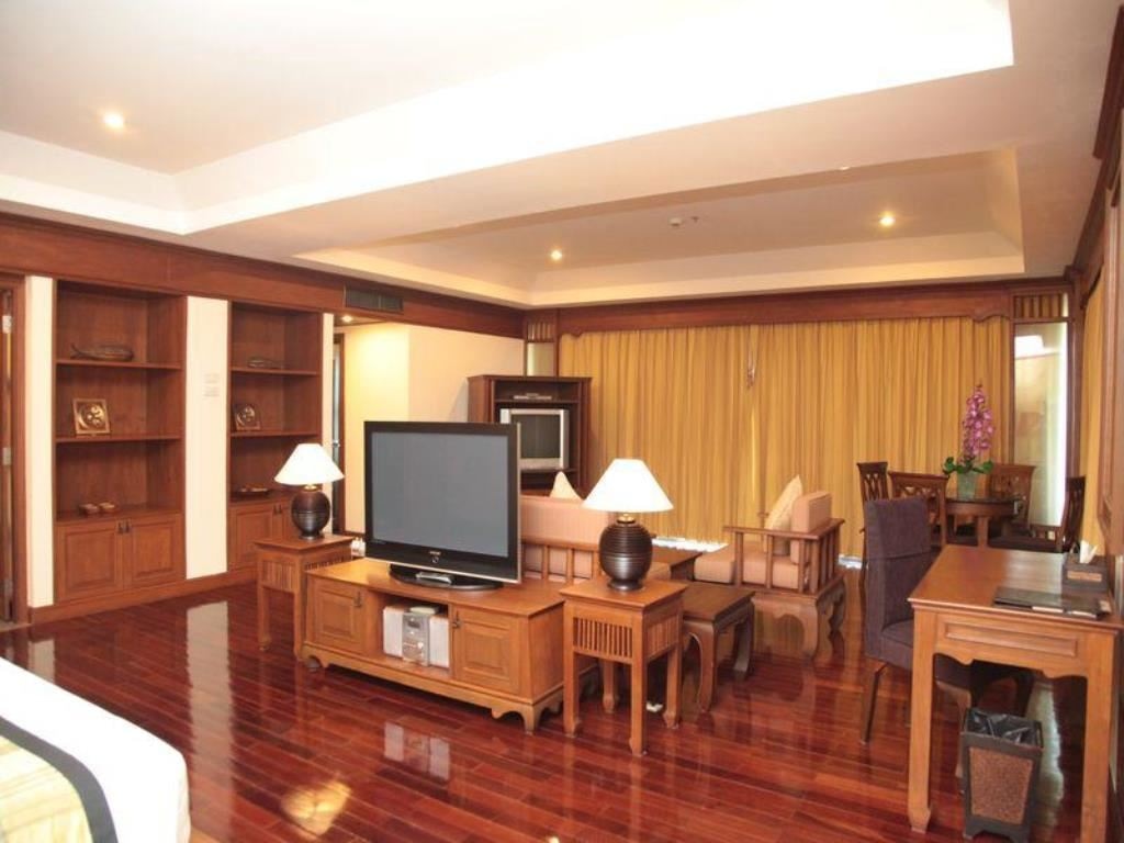 rooms-executive-suite