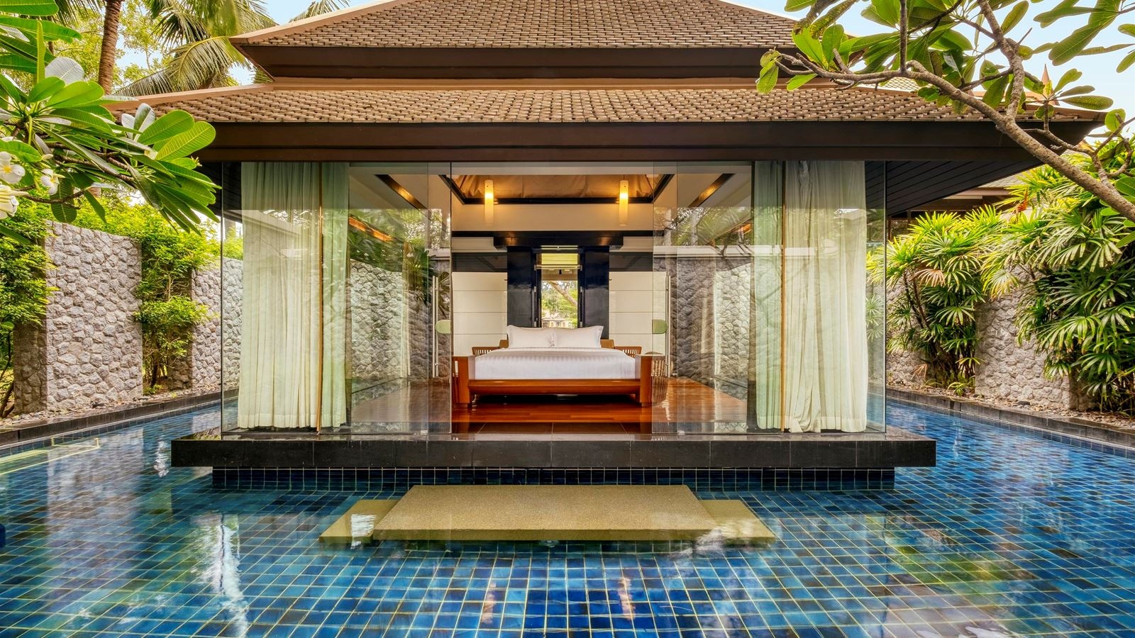 rooms-one-bedroom-doublepool-villa