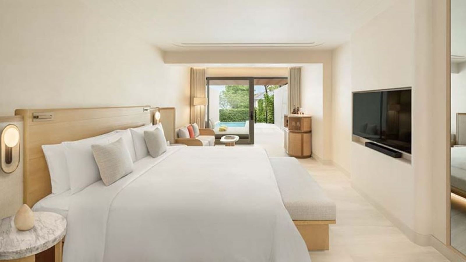 rooms-reserve-pool-suite