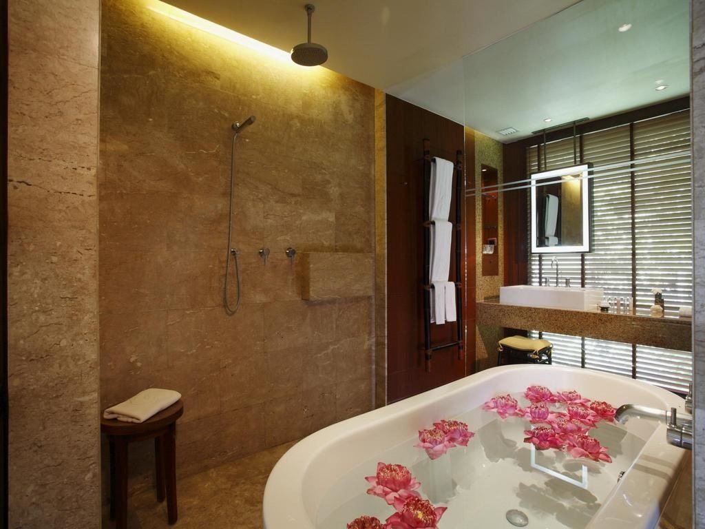 rooms-premium-deluxe-ocean-view