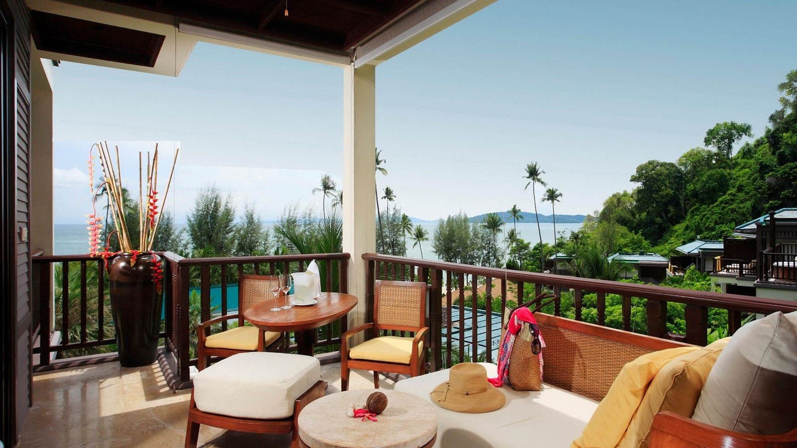 rooms-premium-deluxe-spa-ocean-view