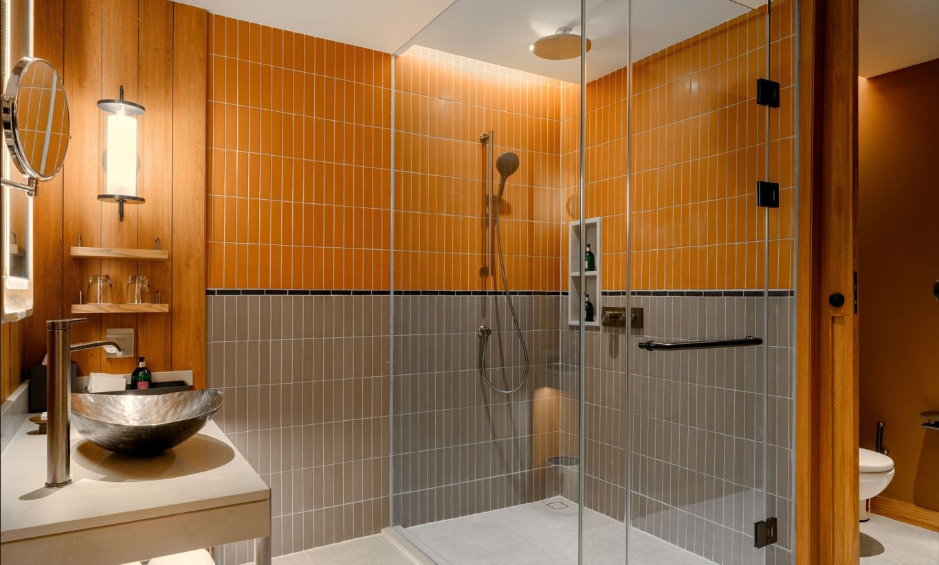 rooms-deluxe-explorer-king