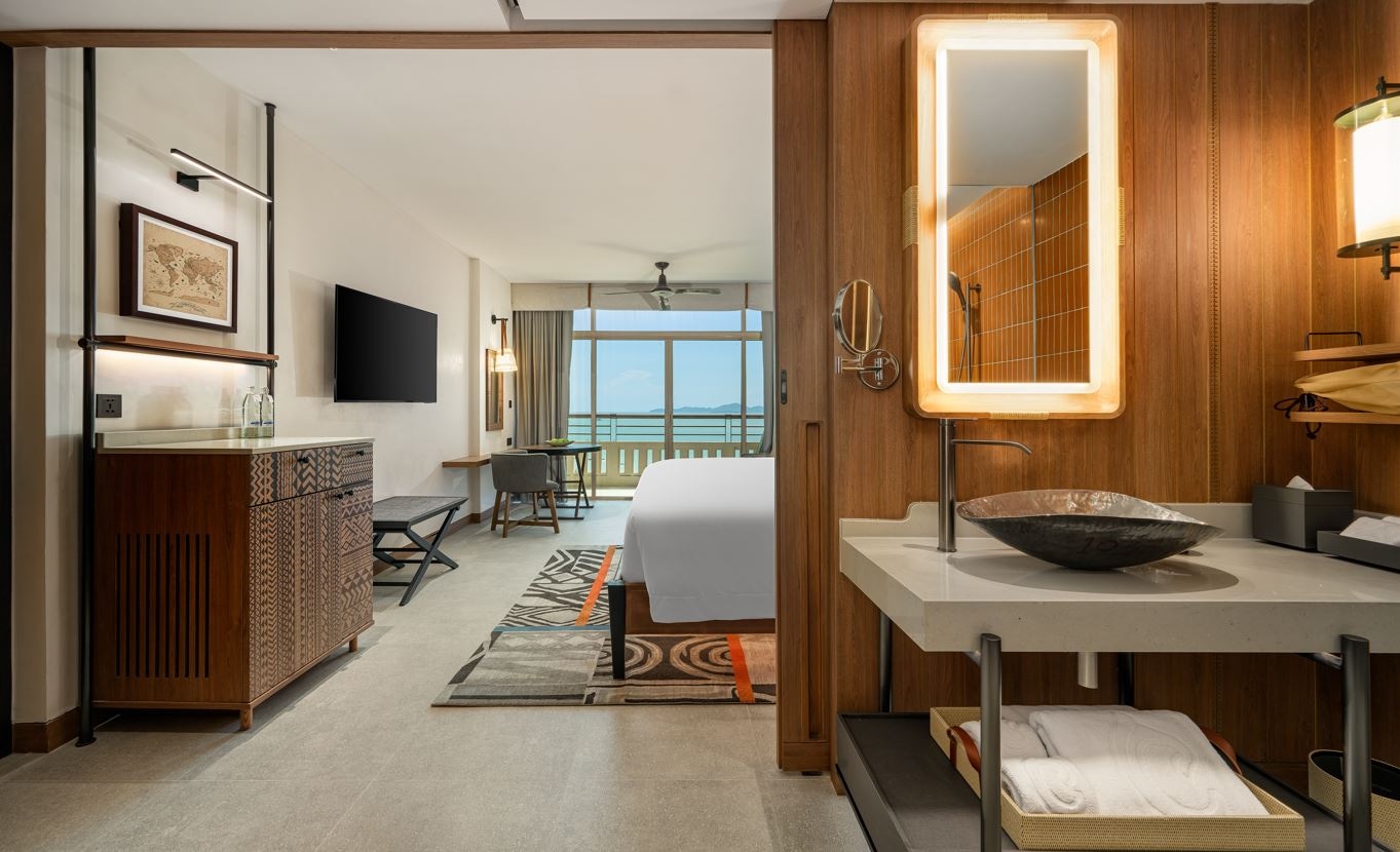 rooms-deluxe-explorer-king