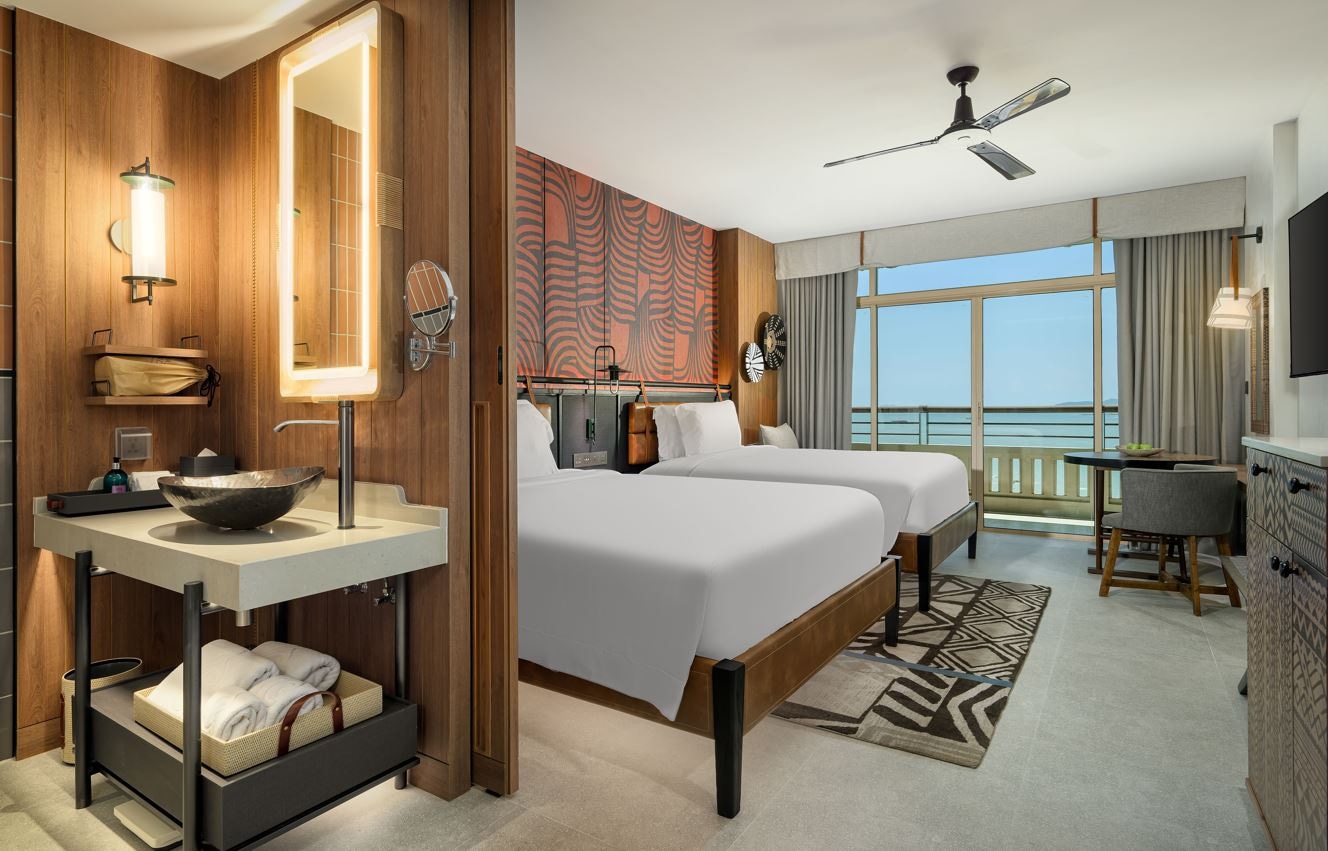 rooms-deluxe-explorer-twin