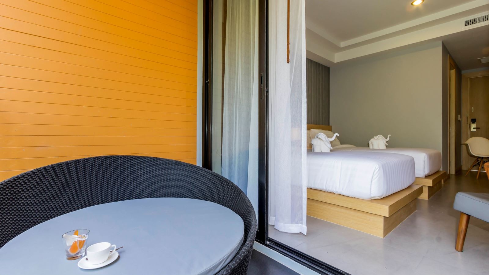 rooms-chic-apple-deluxe