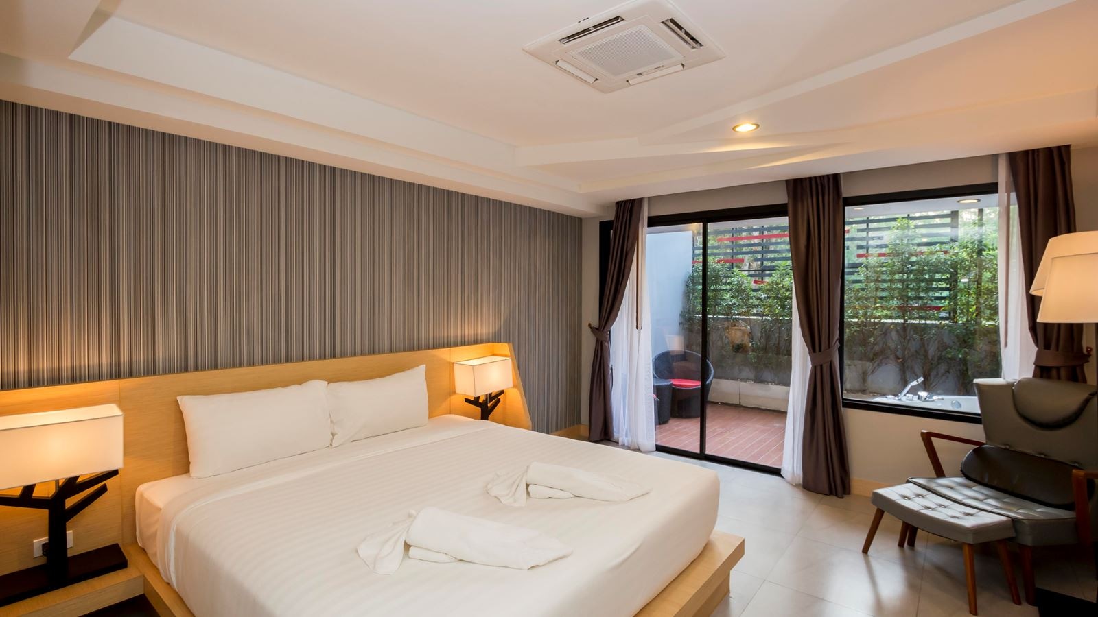 rooms-chill-apple-grand-deluxe