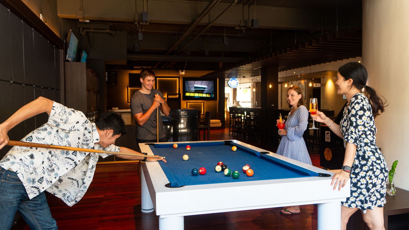 restaurants-champions-bar--grill