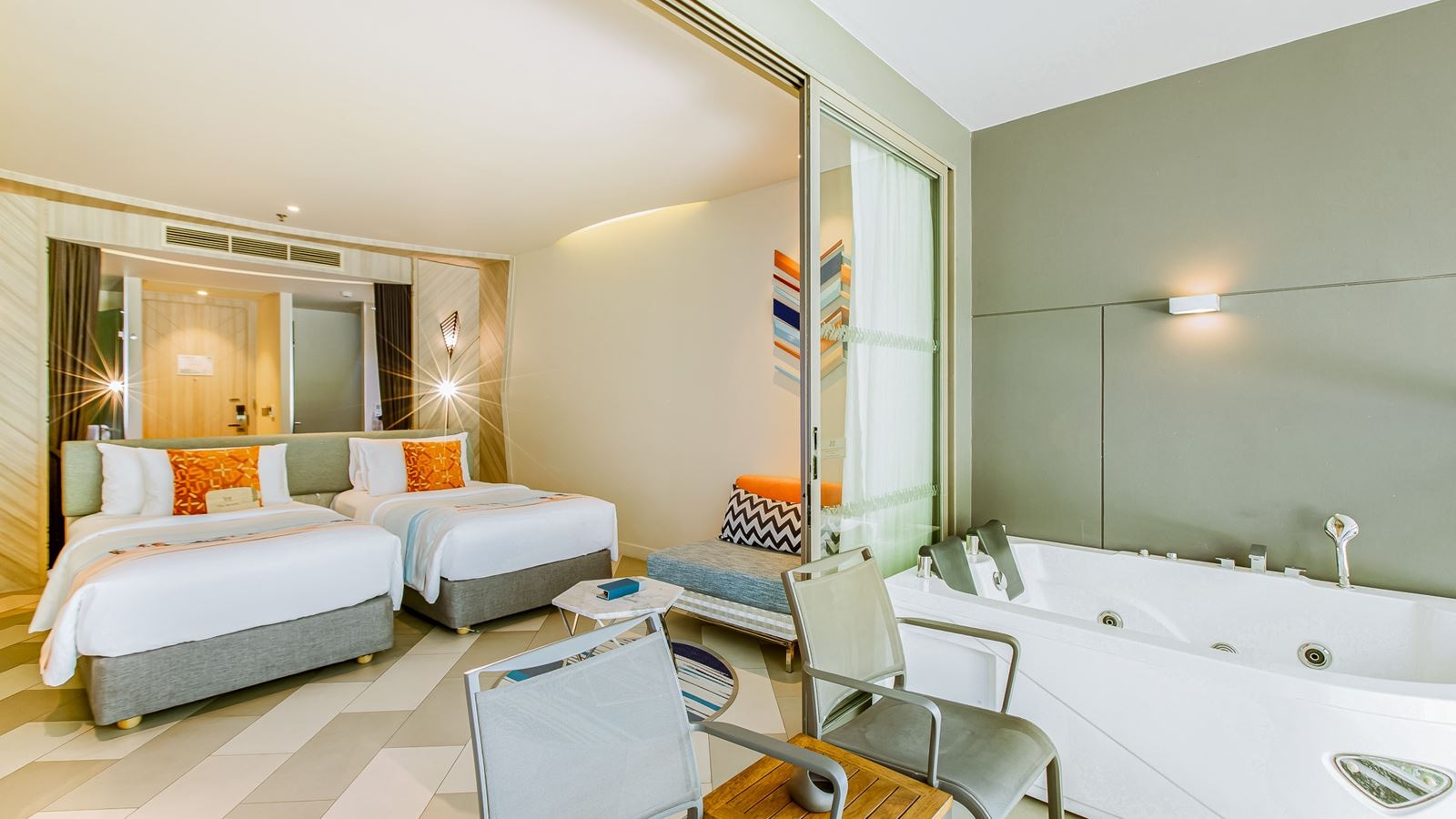 rooms-sis-over-the-garden