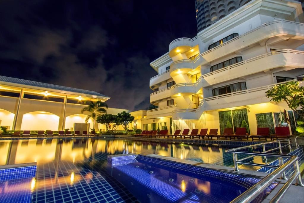 general-main-building