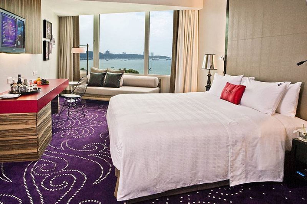 rooms-rock-royalty-sea